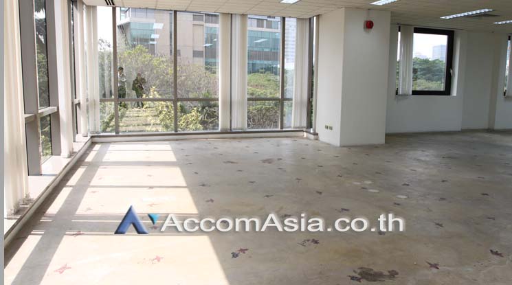 2  Studio Office Space For Rent in Ploenchit ,Bangkok BTS Ploenchit at 208 Wireless Road Building AA17625